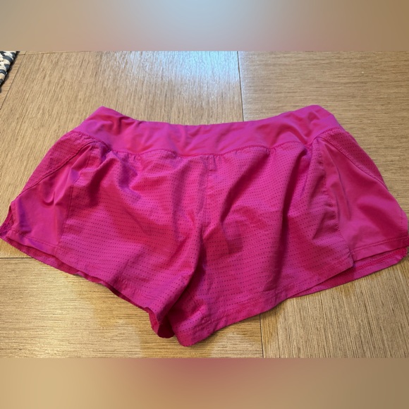 Nike Dri-FIT Pink Sports Shorts - Picture 2 of 3